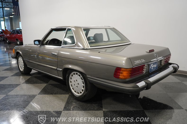 Mercedes-benz-Other-1985-Gray-Gray-26