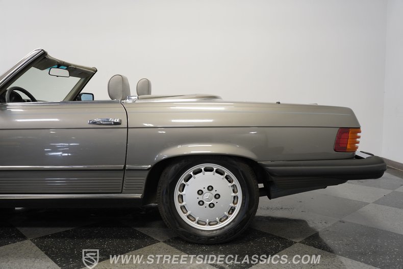 Mercedes-benz-Other-1985-Gray-Gray-36