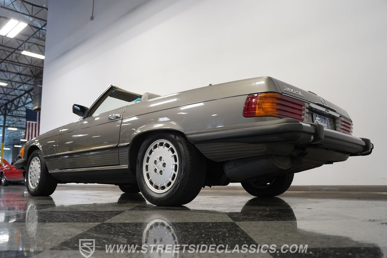 Mercedes-benz-Other-1985-Gray-Gray-37