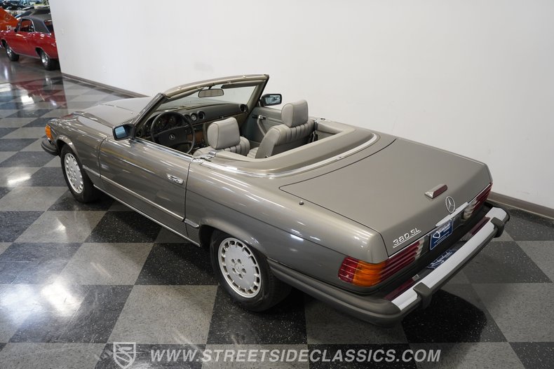 Mercedes-benz-Other-1985-Gray-Gray-38