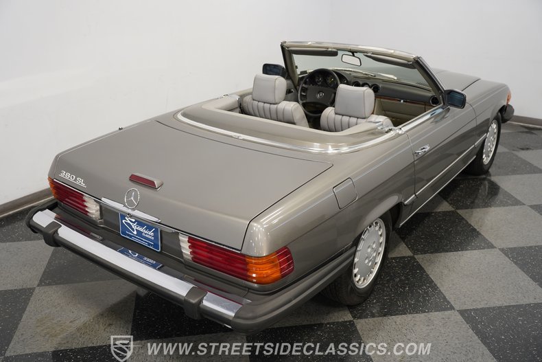 Mercedes-benz-Other-1985-Gray-Gray-39