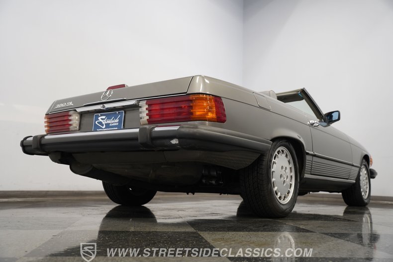 Mercedes-benz-Other-1985-Gray-Gray-40