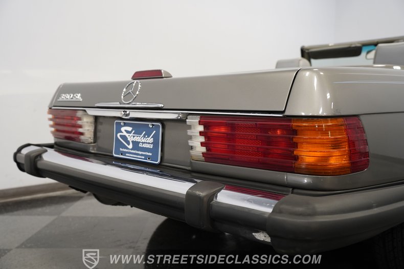 Mercedes-benz-Other-1985-Gray-Gray-42