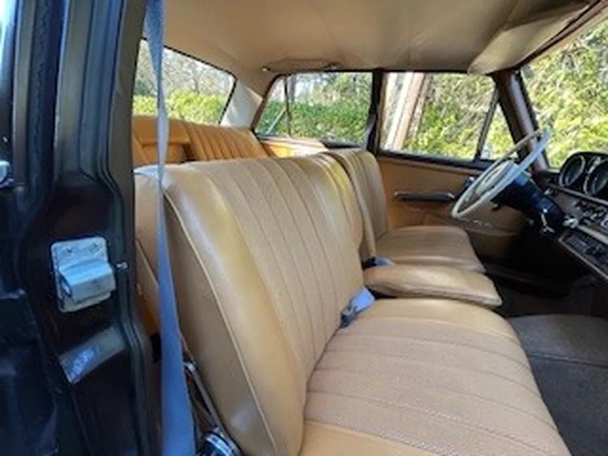Mercedes-benz-Se-1967-Dark-Maroon-Light-Natural-Mb-Tex-17