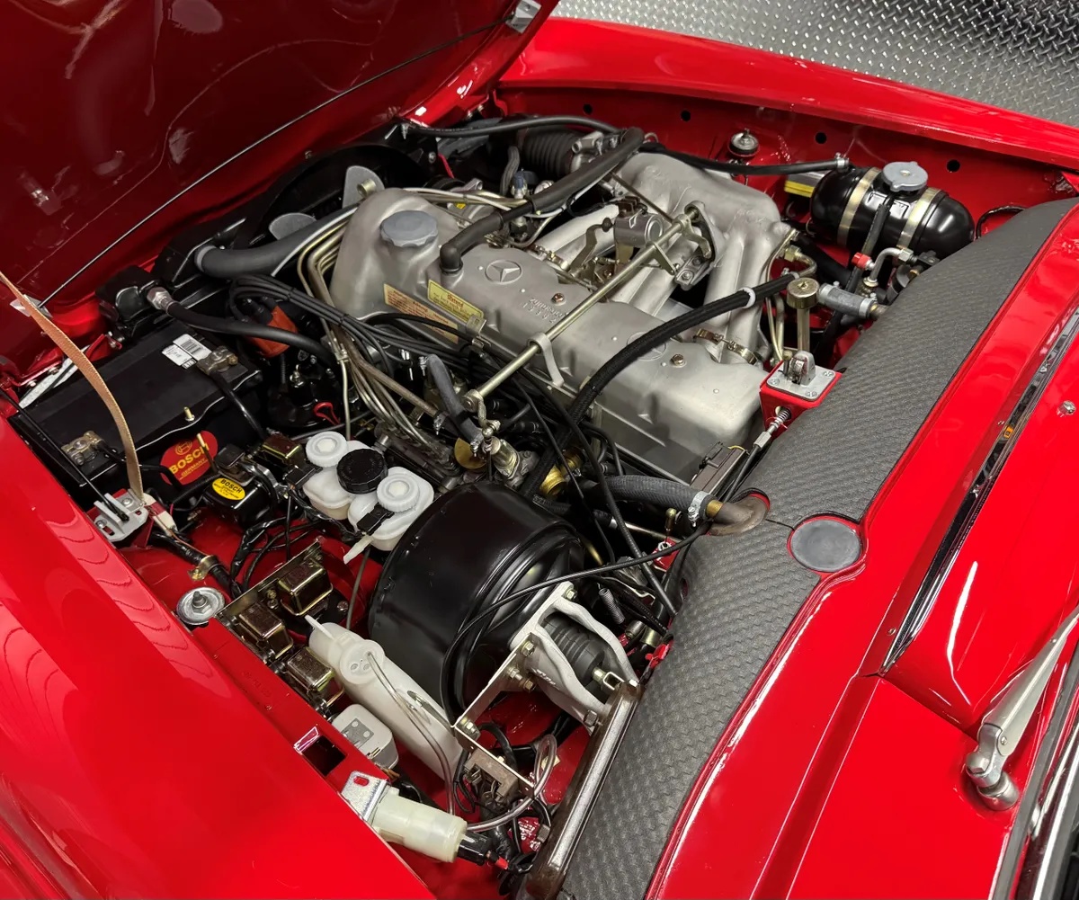 Mercedes-benz-Sl-class-1969-Signal-Red-Black-15