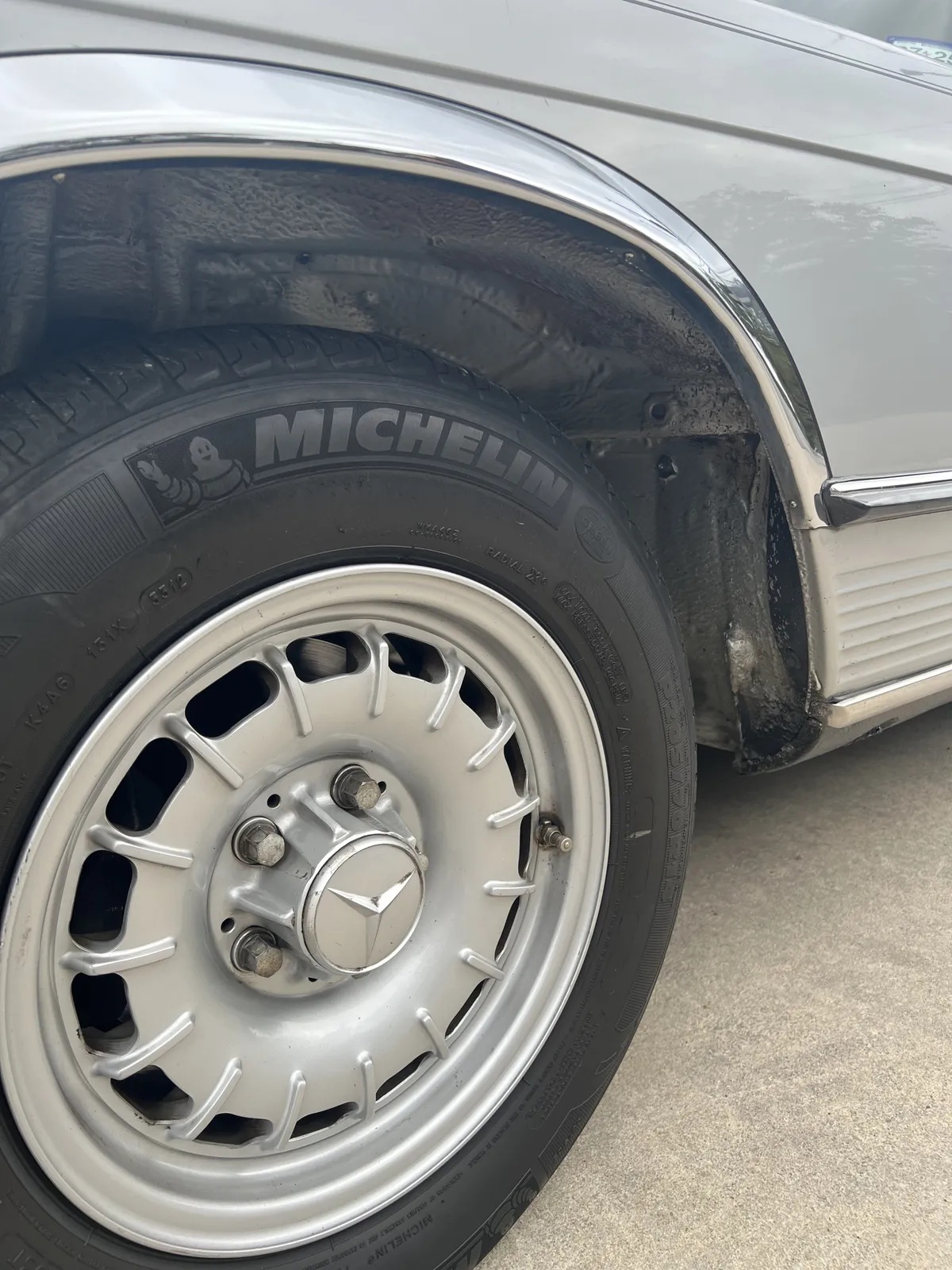 Mercedes-benz-Slc-1978-Silver-Blue-10