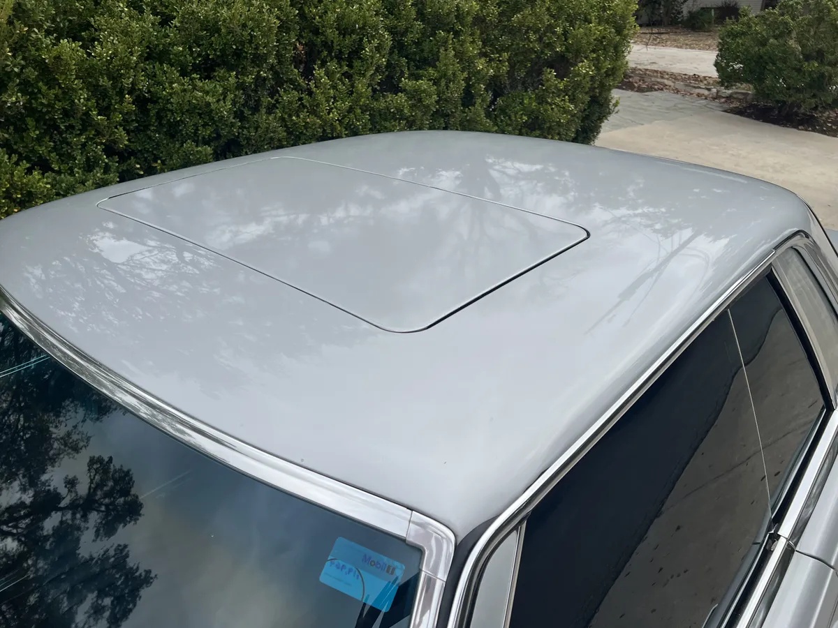 Mercedes-benz-Slc-1978-Silver-Blue-12