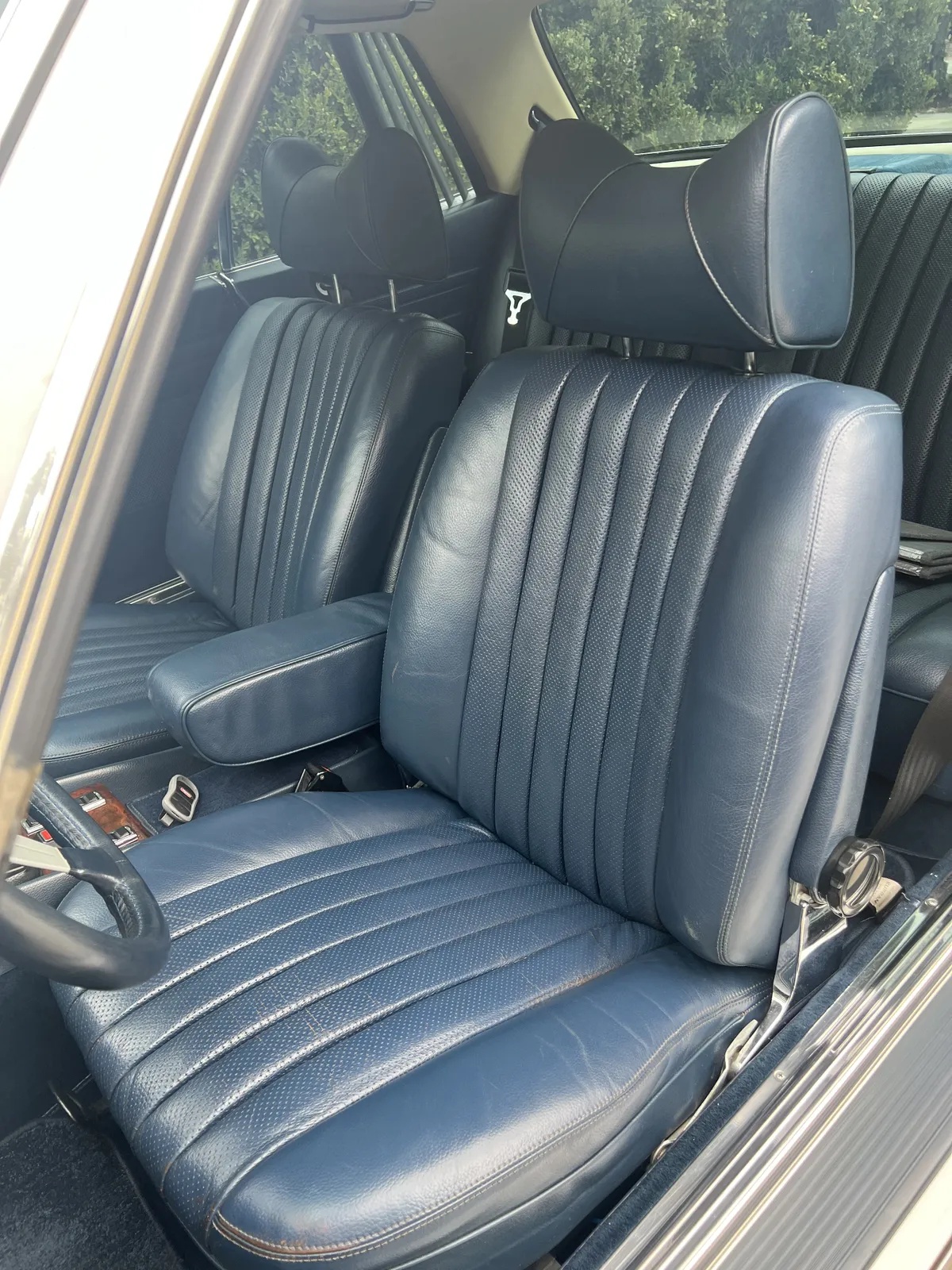 Mercedes-benz-Slc-1978-Silver-Blue-17