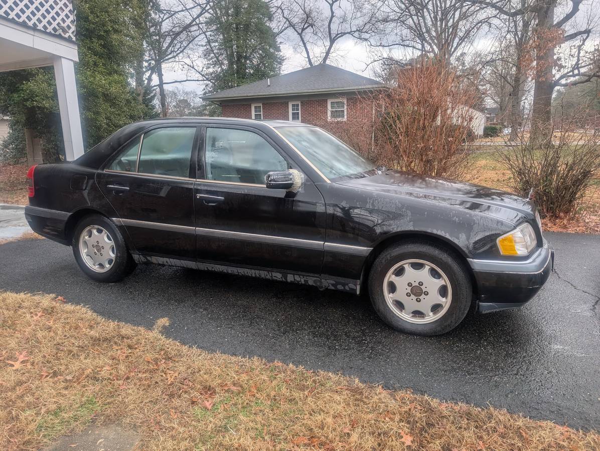 Mercedes-benz-c-class-1994-black-13