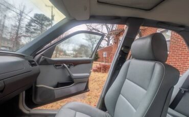 Mercedes-benz-c-class-1994-black-14