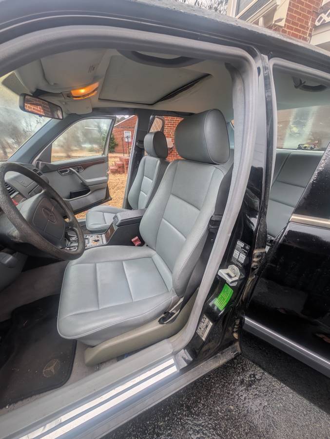 Mercedes-benz-c-class-1994-black-15