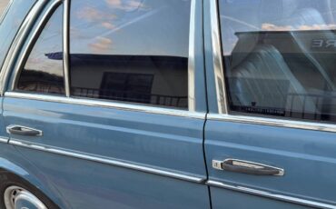 Mercedes-benz-c240-diesel-1978-11