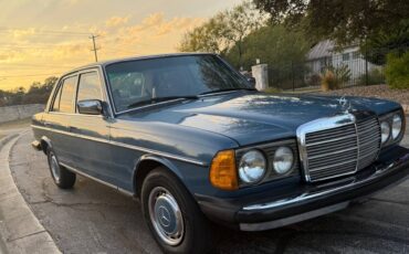 Mercedes-benz-c240-diesel-1978-20