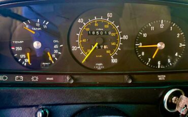 Mercedes-benz-c240-diesel-1978-23