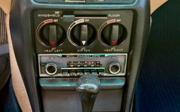 Mercedes-benz-c240-diesel-1978-3