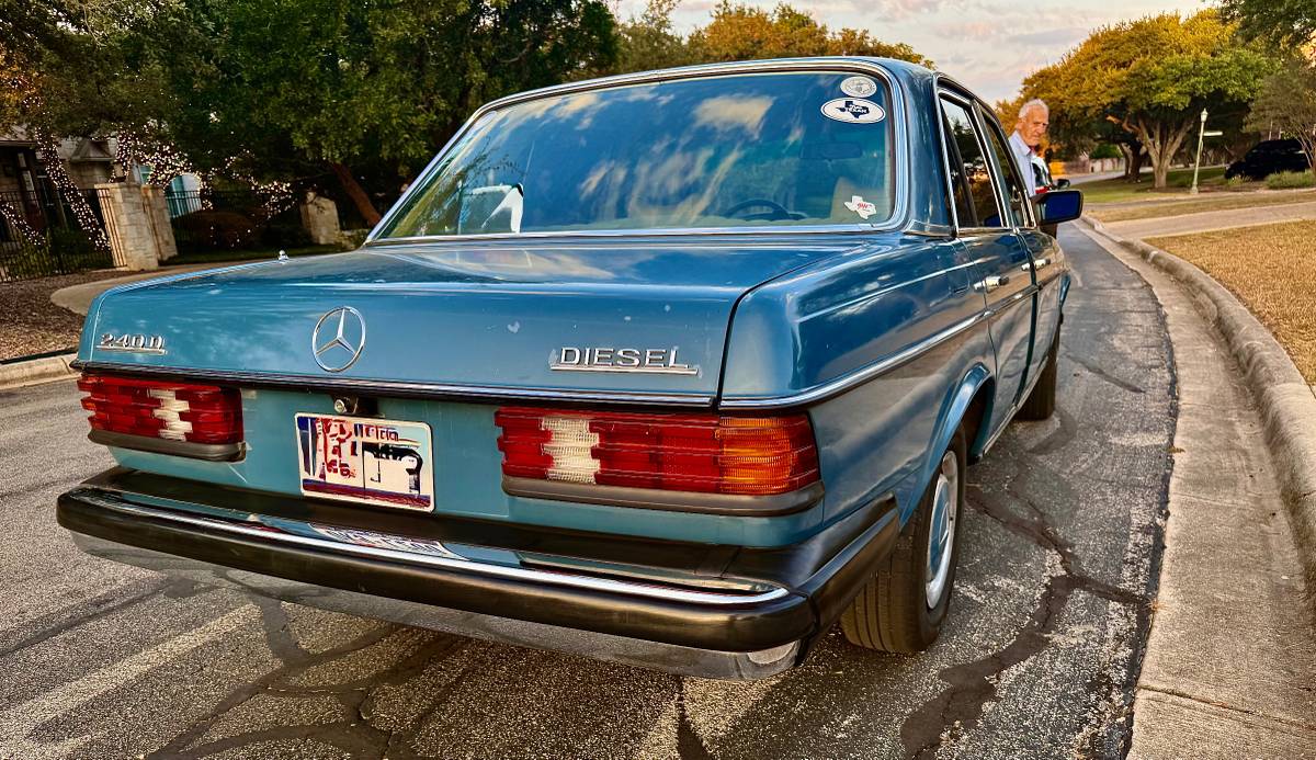 Mercedes-benz-c240-diesel-1978