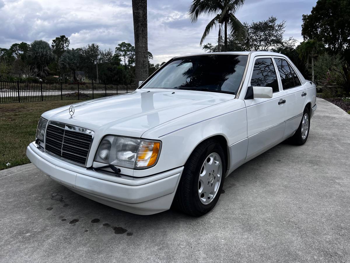Mercedes-benz-e-420-1994-white-10