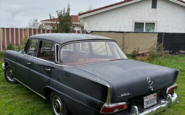 Mercedes-benz-e-class-1964-black-14