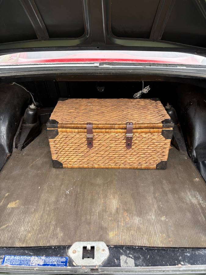 Mercedes-benz-e-class-1964-black-17