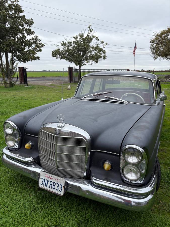 Mercedes-benz-e-class-1964-black-5