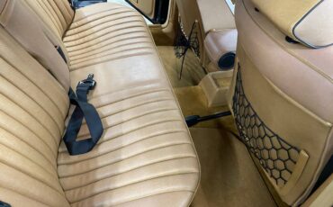 Mercedes-benz-e-class-1987-black-11