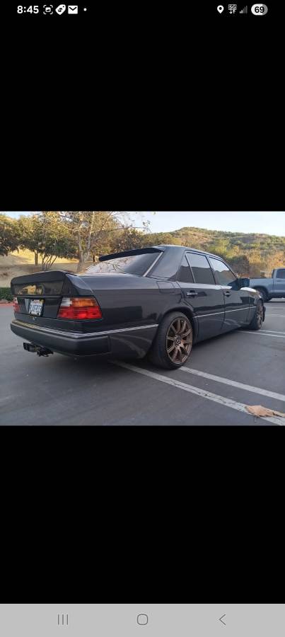 Mercedes-benz-e-class-1993-grey-1