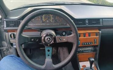 Mercedes-benz-e-class-1993-grey-11
