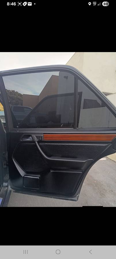 Mercedes-benz-e-class-1993-grey-8