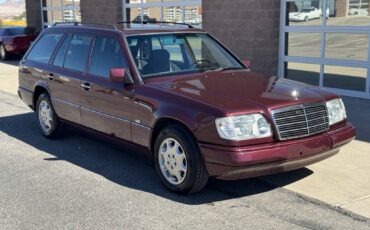 Mercedes-benz-e-class-1995-custom-3