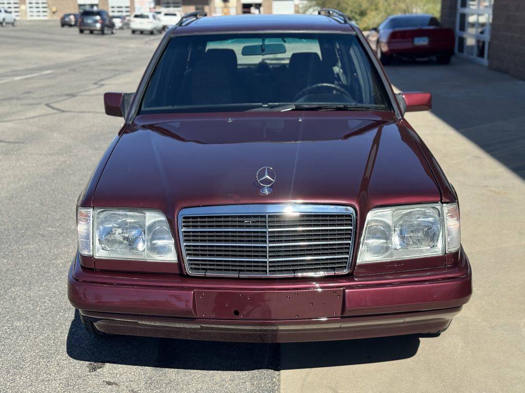 Mercedes-benz-e-class-1995-custom-58