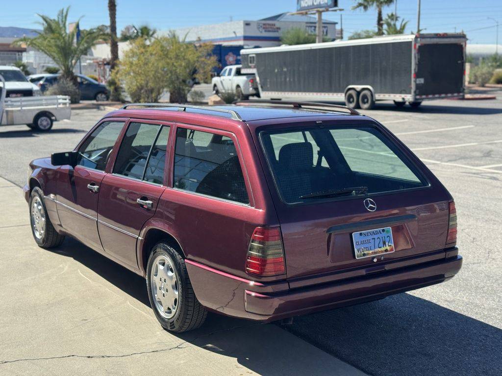 Mercedes-benz-e-class-1995-custom-73