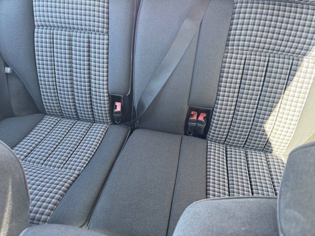 Mercedes-benz-e-class-1995-custom-81