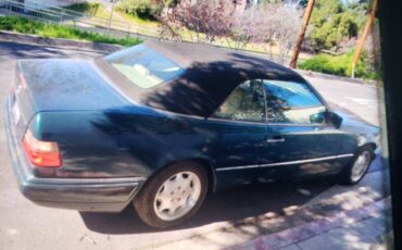 Mercedes-benz-e-class-1995-green-1