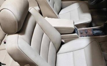 Mercedes-benz-e-class-1995-green-2