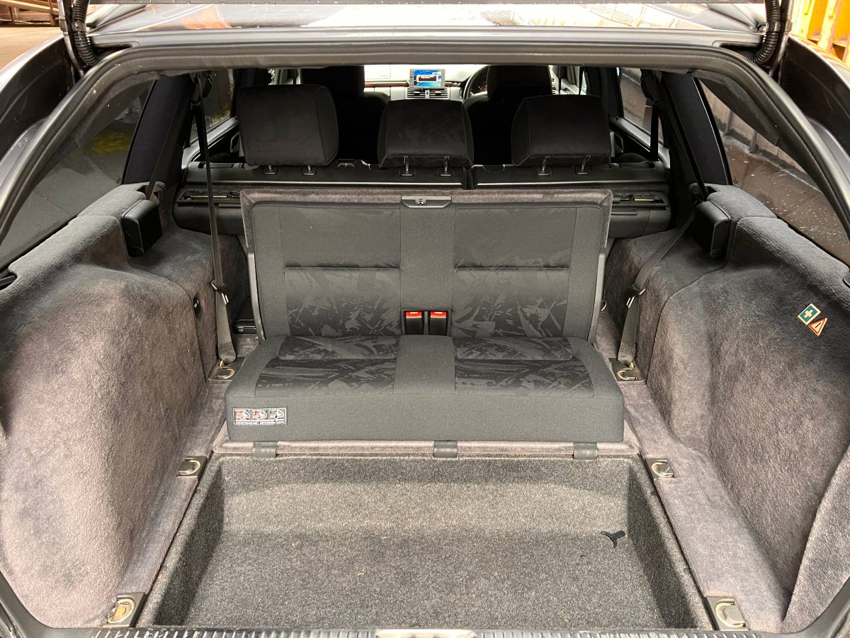 Mercedes-benz-e-class-e230t-touring-1996-grey-13