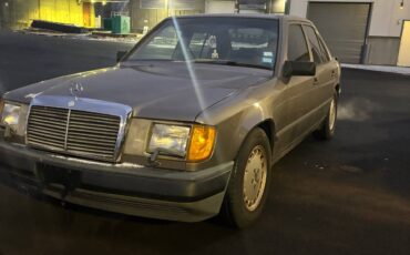 Mercedes-benz-e300-1989-brown-1