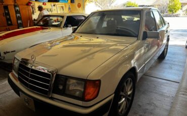 Mercedes-benz-e300-1991-white-1