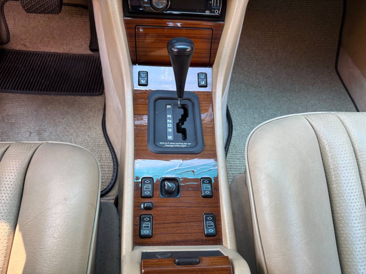 Mercedes-benz-e300-diesel-1995-11