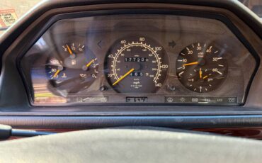 Mercedes-benz-e300-diesel-1995-12