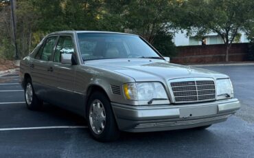 Mercedes-benz-e300-diesel-1995-2