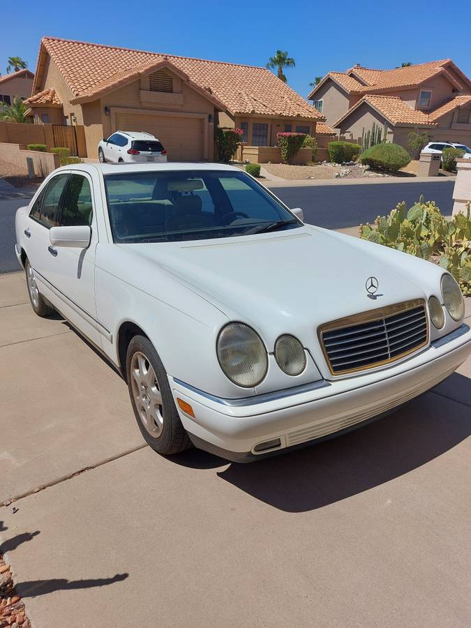 Mercedes-benz-e420-1996-white-3