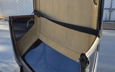 Mercedes-benz-s-class-1976-red-13