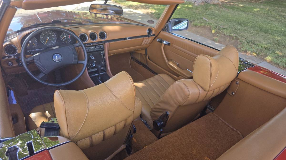 Mercedes-benz-s-class-1976-red-15