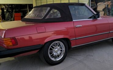 Mercedes-benz-s-class-1976-red-4