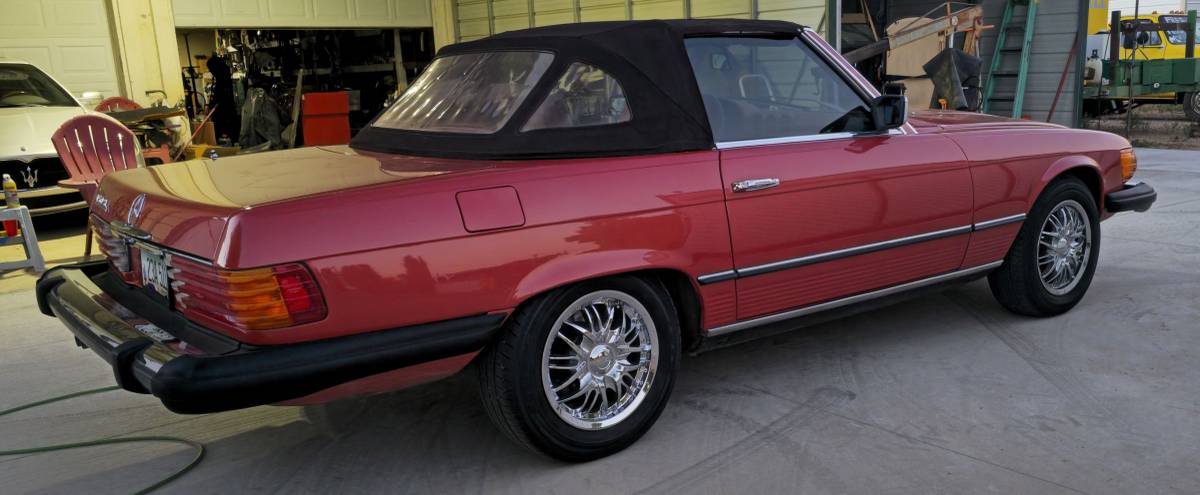 Mercedes-benz-s-class-1976-red-4