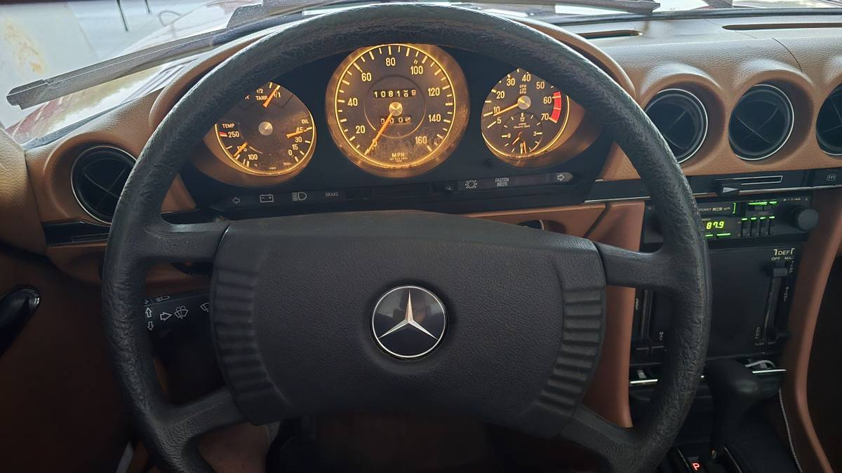 Mercedes-benz-s-class-1976-red-7