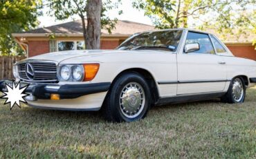 Mercedes-benz-s-class-1979-white-2