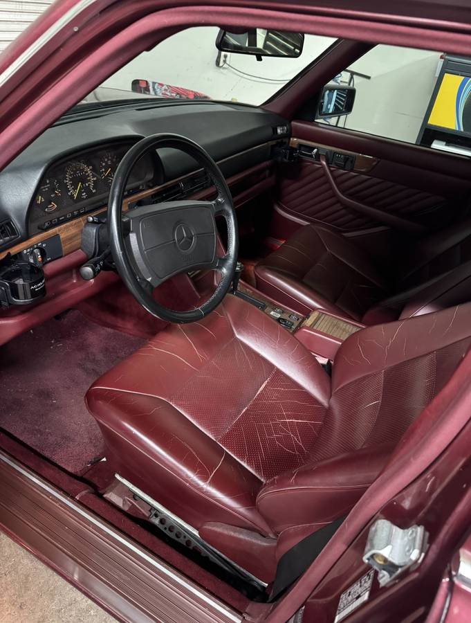 Mercedes-benz-s-class-1991-4