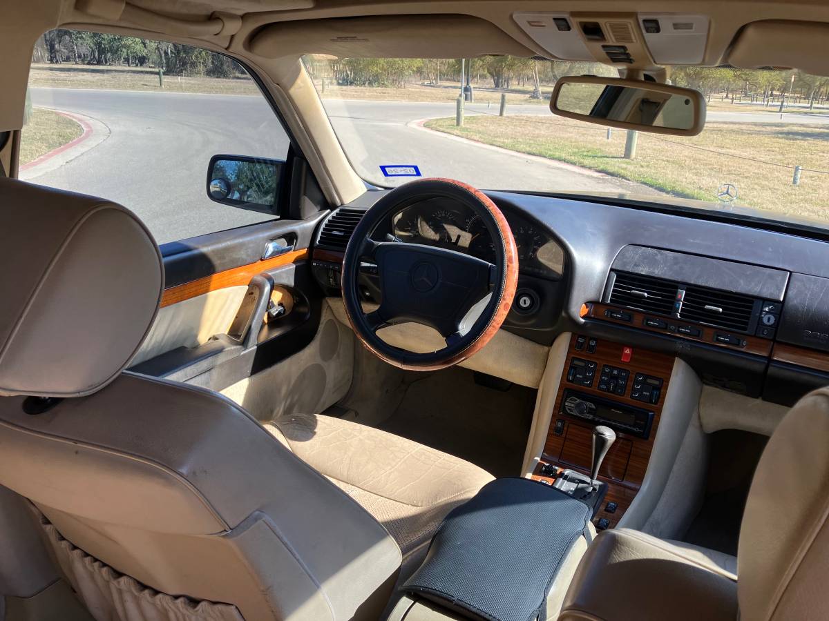 Mercedes-benz-s-class-1994-black-10