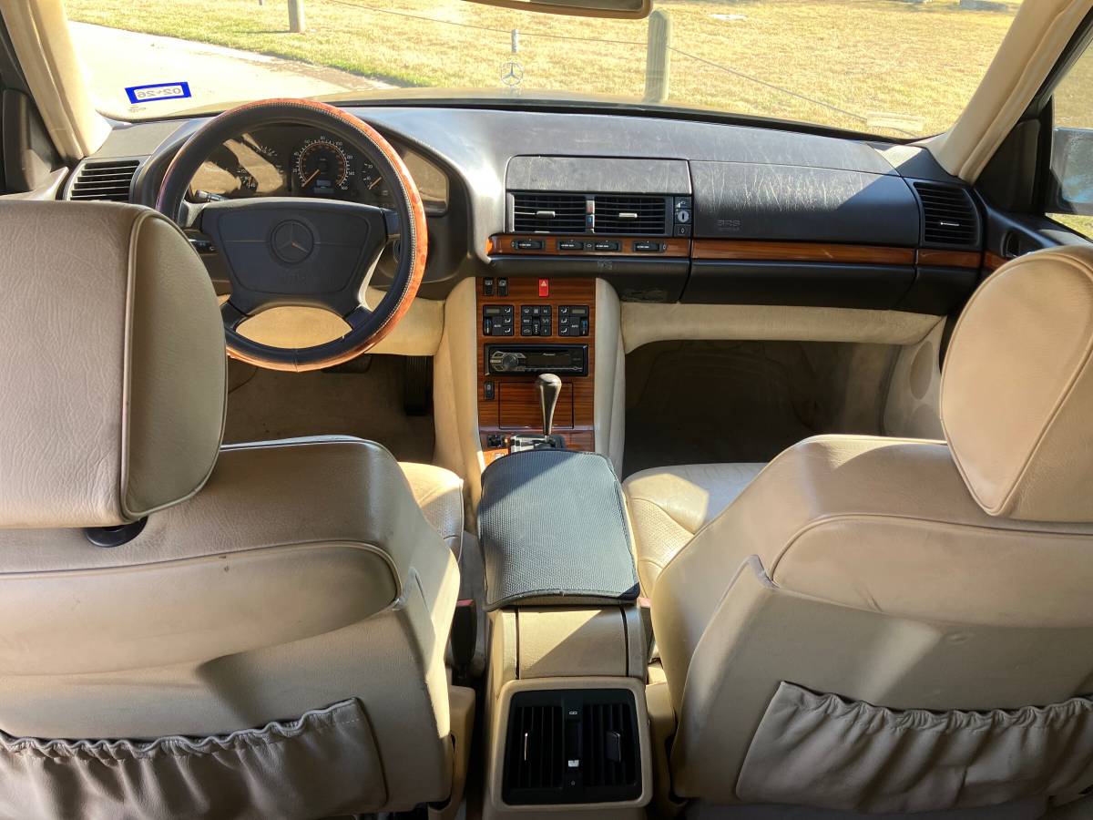 Mercedes-benz-s-class-1994-black-16